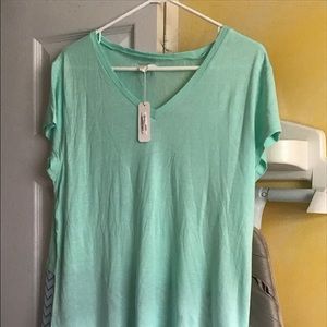 NWT Charming Charlie Ladies XL top